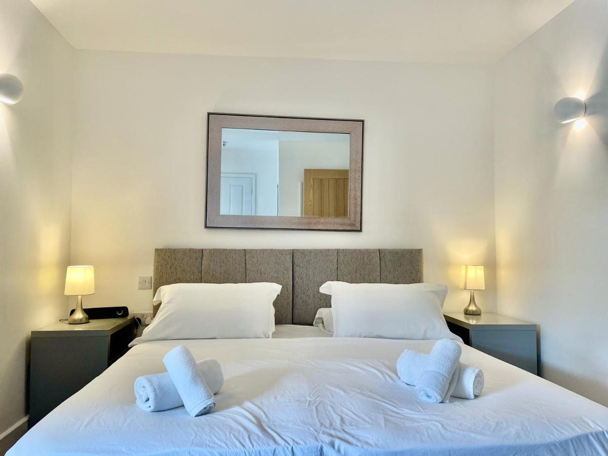 Strawberry Line, Flat 2 Apartment Wells Ngoại thất bức ảnh